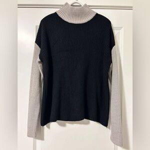 Devotion By Cyrus Women’s Turtleneck, Black And Grey, Large, NWOT